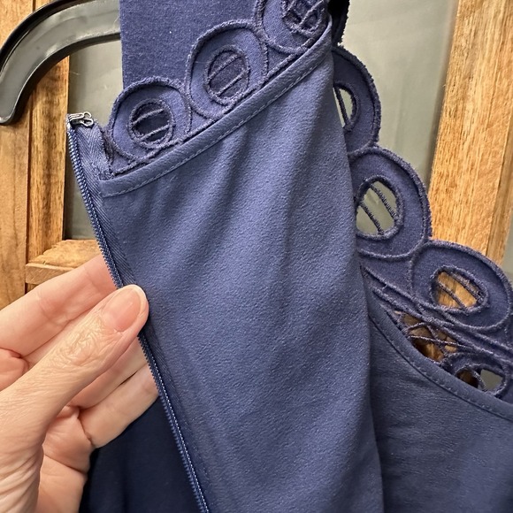 Talbots Eyelet Embroidery Dress Sheath Navy Blue Sz 8 Career Preppy‎ Classic - Picture 11 of 13